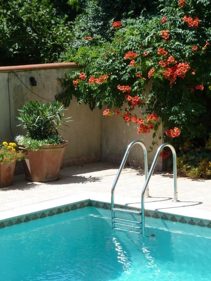 The Courtyard Villa Castres  Buitenkant foto
